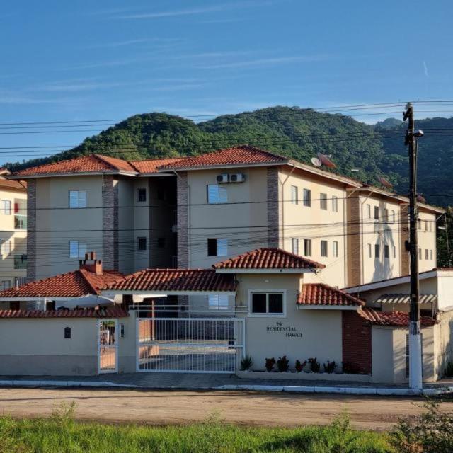 Apartamento Aconchegante Com Piscina - Praia Grande Убатуба Екстер'єр фото